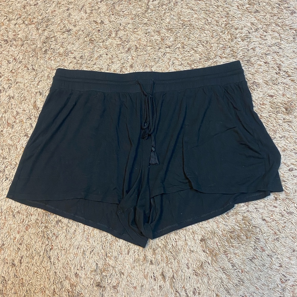 🌼 3/15 stars above shorts